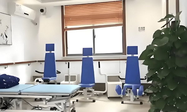深圳市深户什么条件_2025上海城市形象片焕新发布：上海新一刻，城市因你更美好 店内这个最合功能适了取货