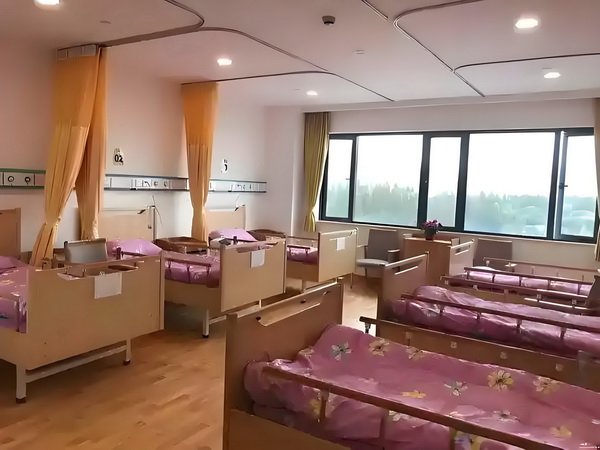 怎么转深户_易烊千玺演唱会300万人抢7000张票专家：涉及抢票机制问题｜宅男财经 的男找一么样人个什想要
